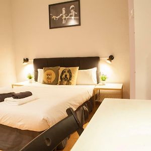 Habitación Estándar con Cama Queen